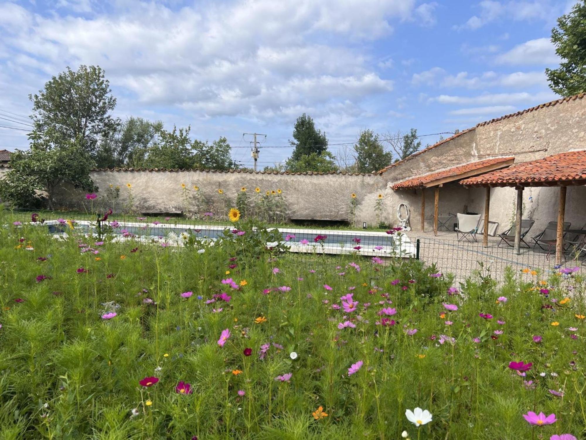 Gite Historique Avec Piscine, Wifi, Animaux Acceptes - Fr-1-496-26 Saint-Germain-Laval  Eksteriør bilde